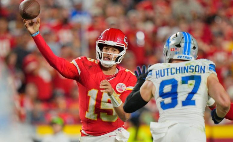  Chiefs earn resounding win over Lions on Sunday night