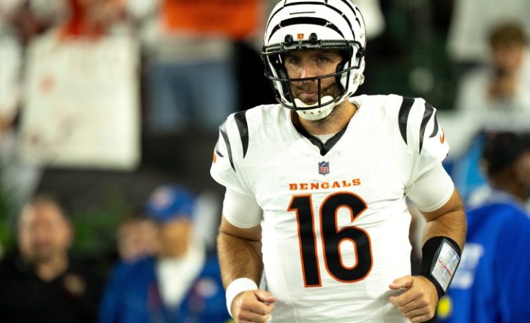  Bengals’ Joe Flacco hilariously explains rushing attempt vs. Steelers