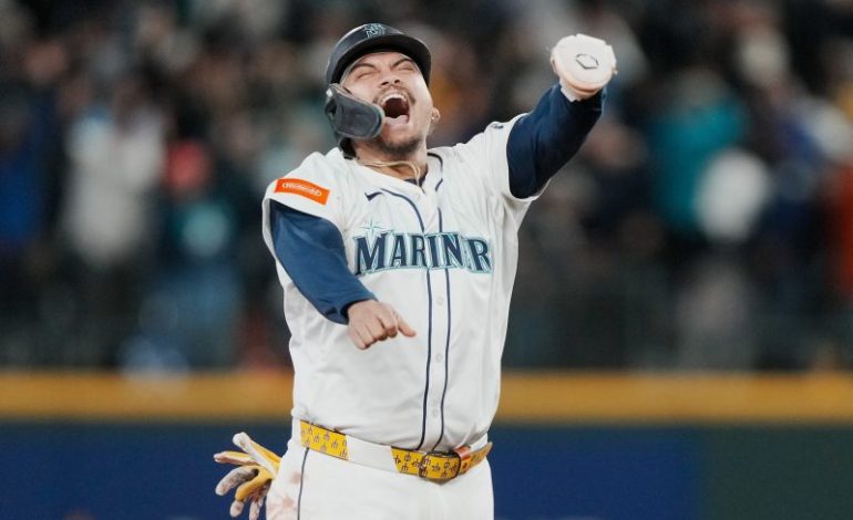  Epic grand slam puts Mariners on brink of first World Series