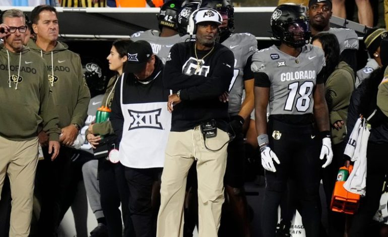  Deion Sanders benches quarterback after another disastrous start