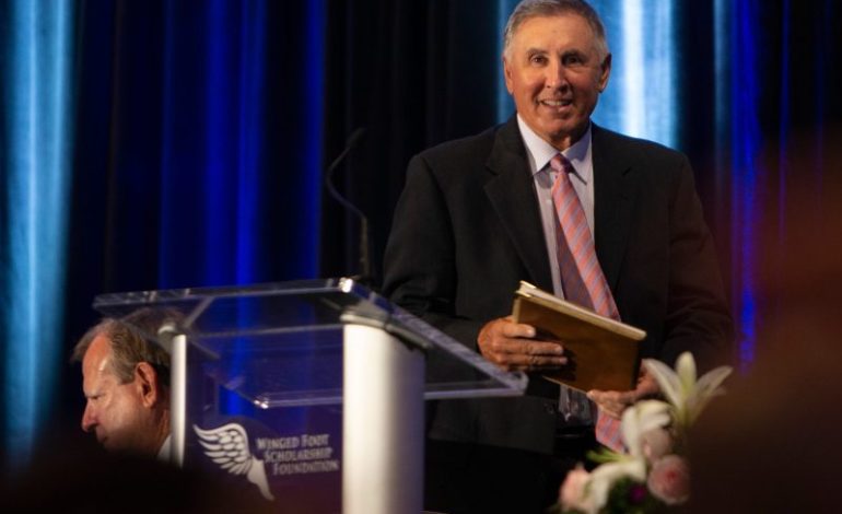  Retiring college football announcer gets goodbye cut off on-air